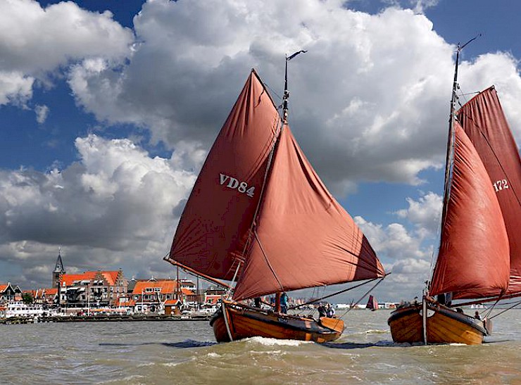 Tussen Wal en Schip